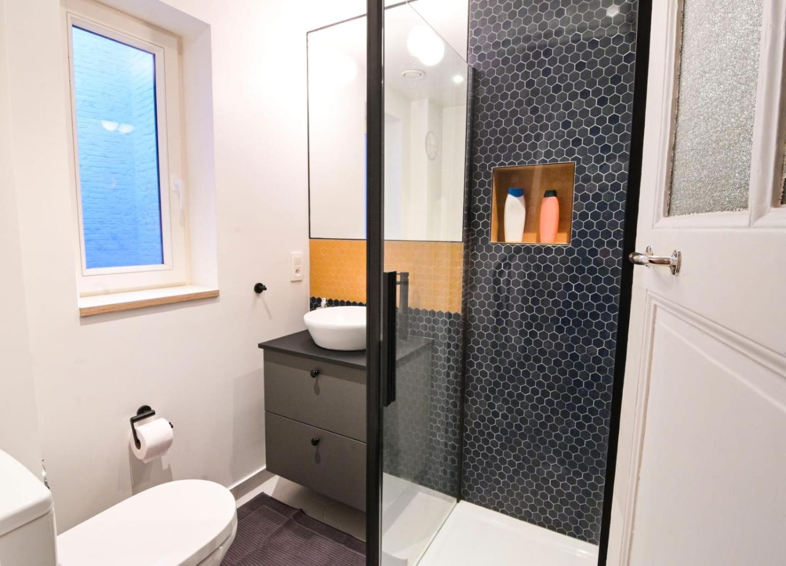 Cozy And Confortable Room Near Brussels Central Station Zewnętrze zdjęcie